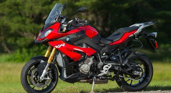 2016 BMW S1000XR First Ride Review