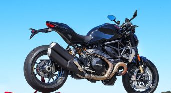 2016 Ducati Monster 1200 R First Ride Review  